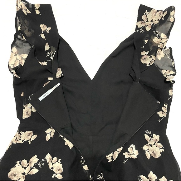 kimchi Blue UO Women’s Floral Romper - Picture 9 of 13